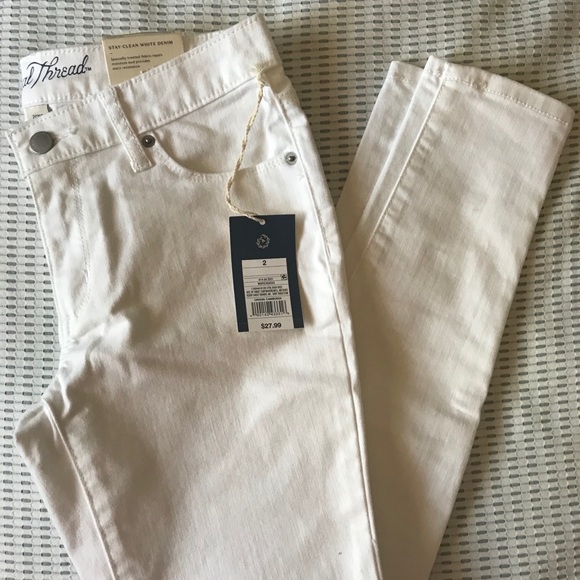 🚨SOLD🚨 NWT WHITE SKINNY JEANS - Picture 2 of 5